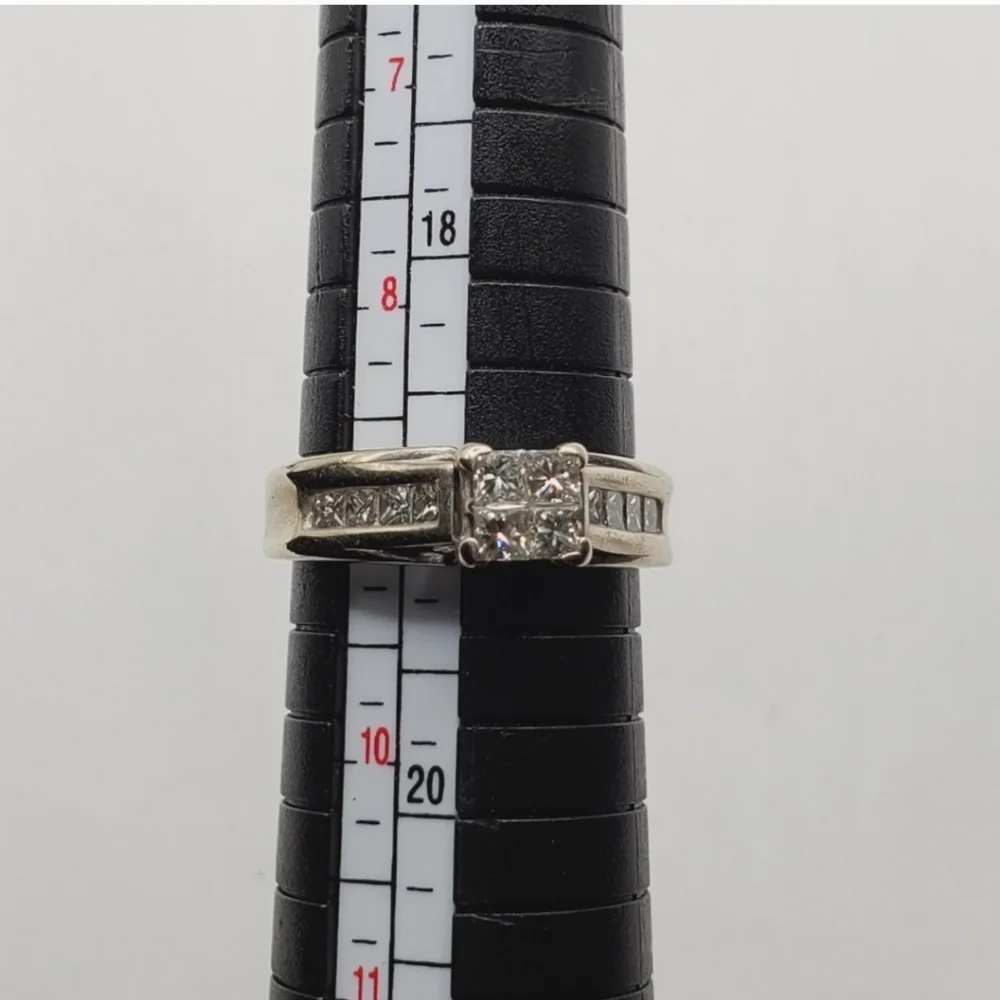14k Solid White Gold Genuine Diamond Ring